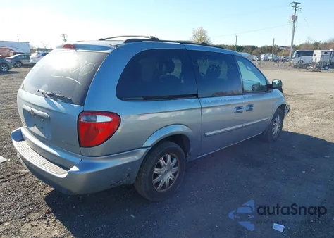 2006 Chrysler Town & Country Touring from USA, damaged, VIN 2A4GP54L06R910915